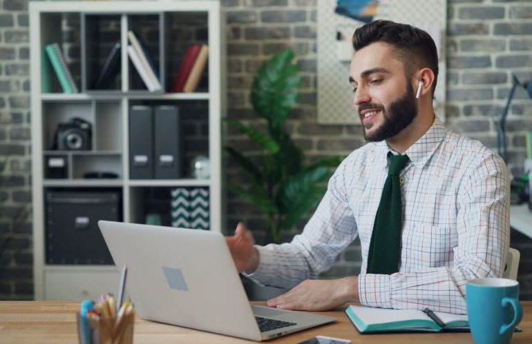 Webinar là gì? So sánh 3 phần mềm tổ chức webinar bán khóa học